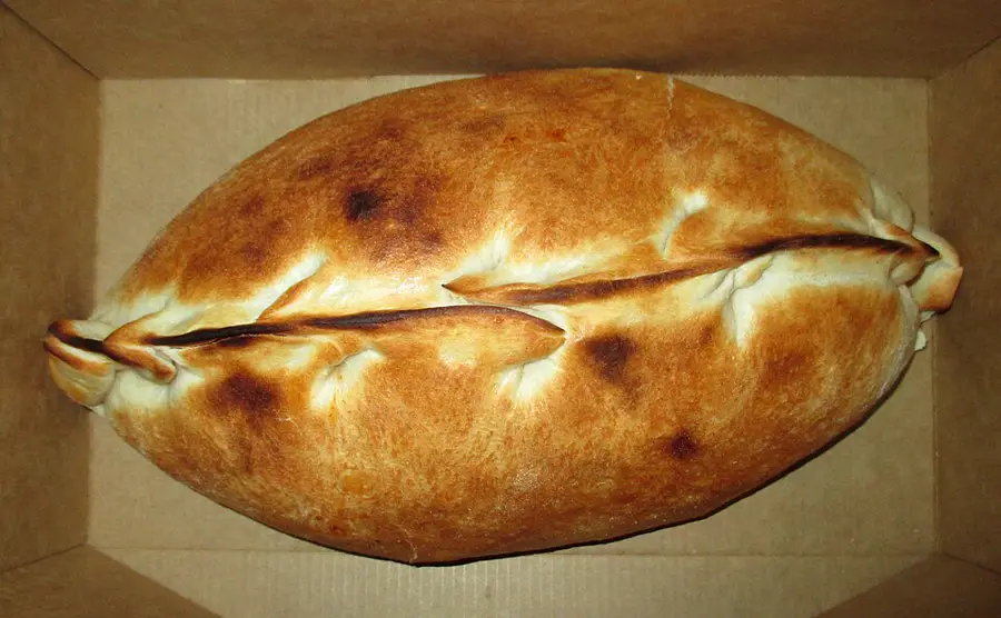 Pizza calzone